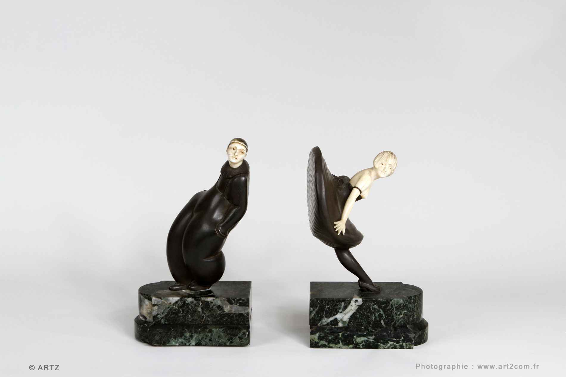 Bookends A.KELETY