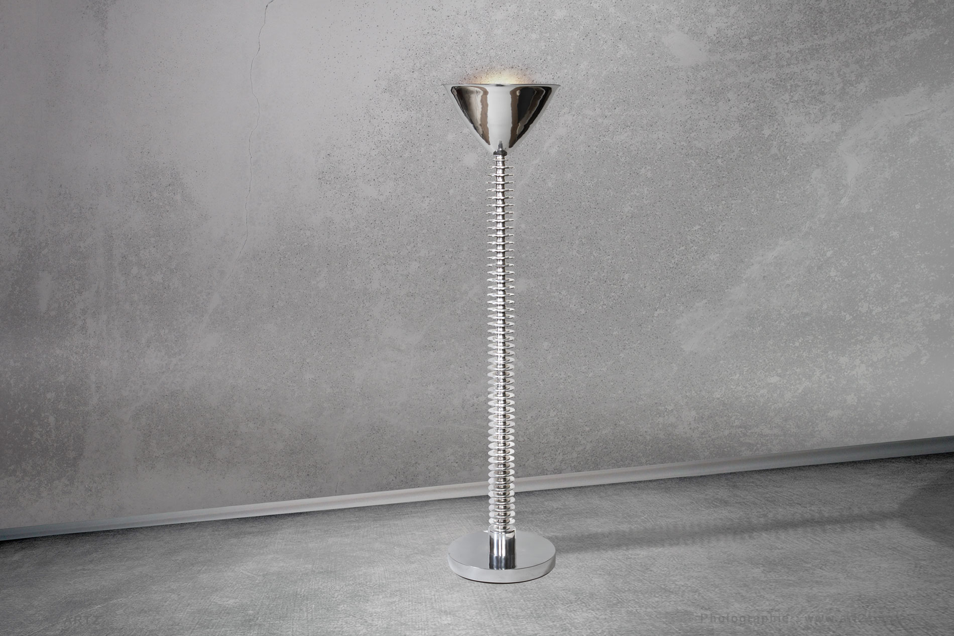 Floor lamp