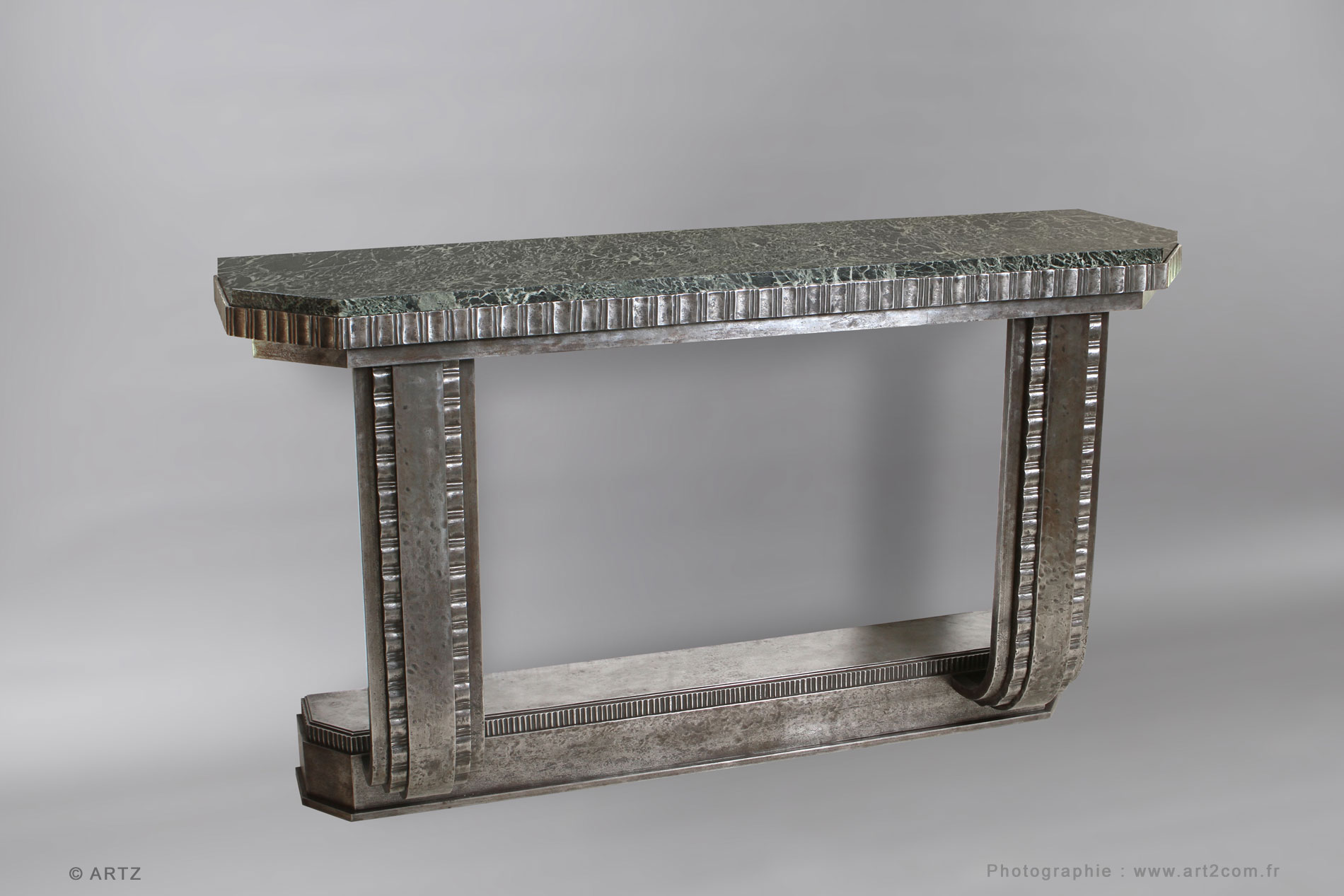 Table basse en verre du milieu du siècle dernier attribuée à Max